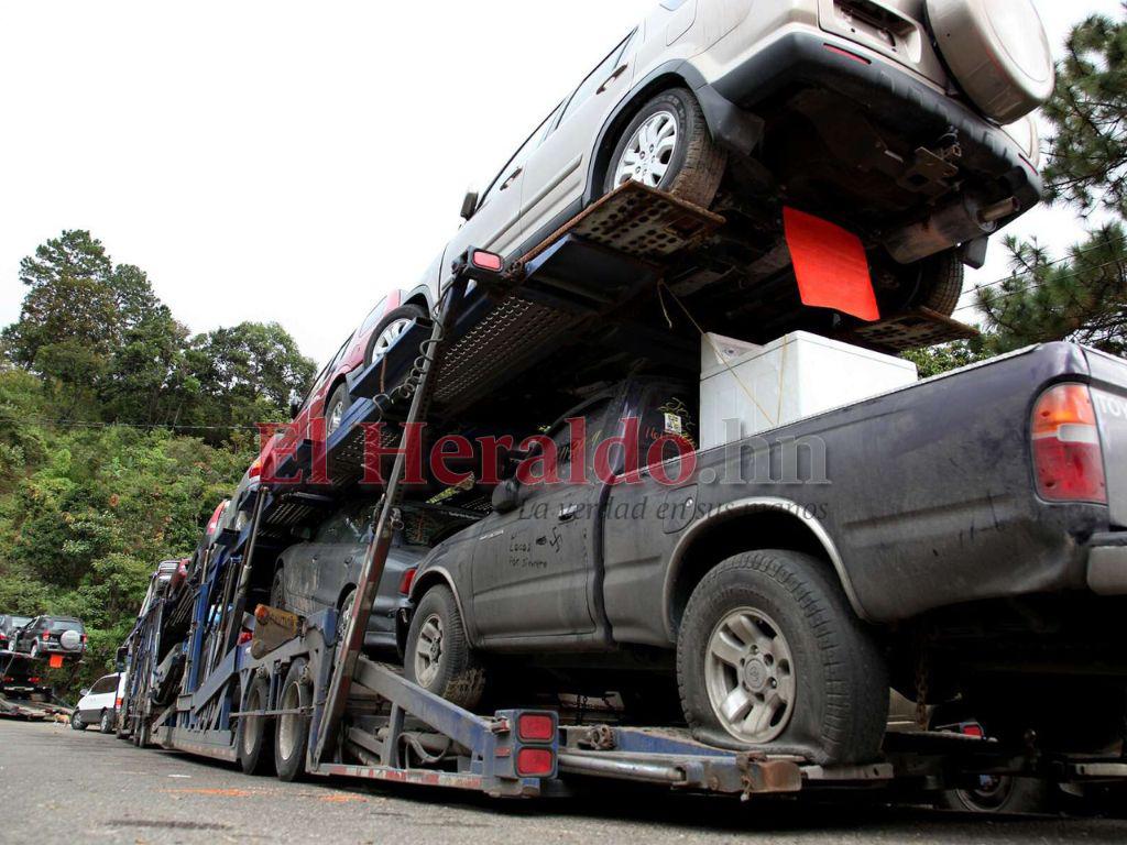 ¿Cómo puedo importar y registrar un vehículo nuevo o usado a Honduras?