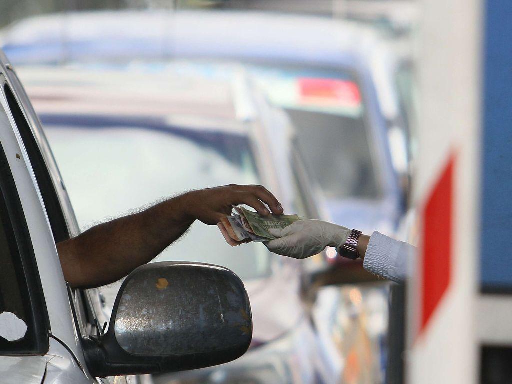 Gobierno asegura que no se podrá eliminar peajes y buscará administrarlos