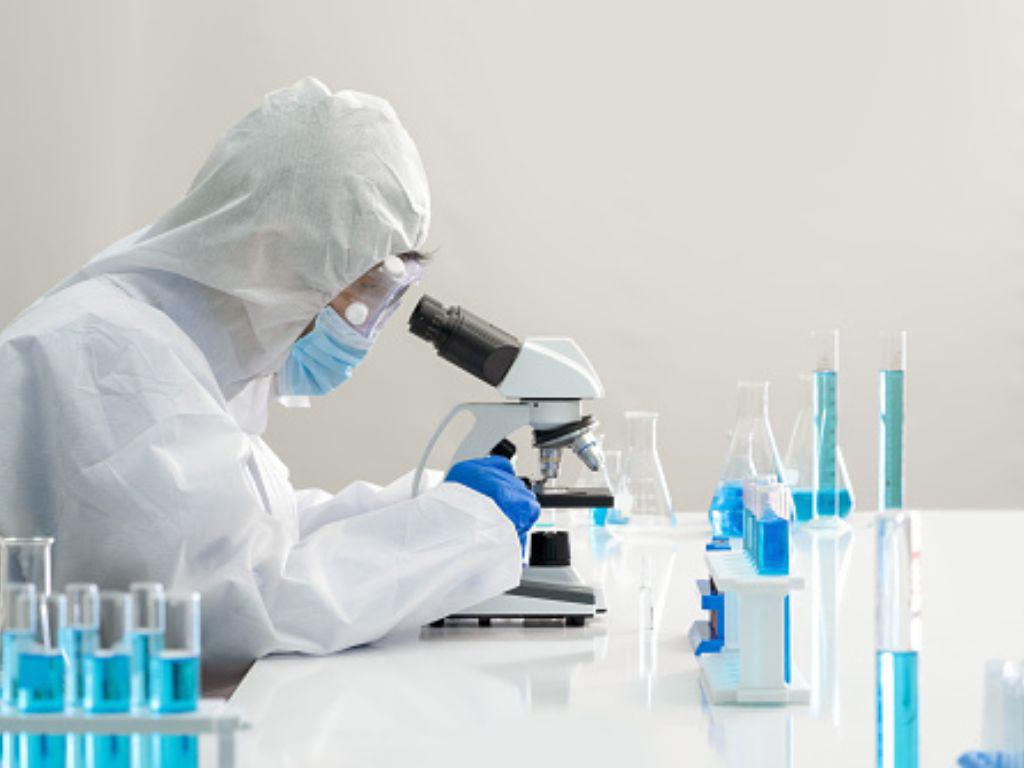 Expertos italianos sostienen que “no es raro” hallar el virus de la viruela del mono en el semen