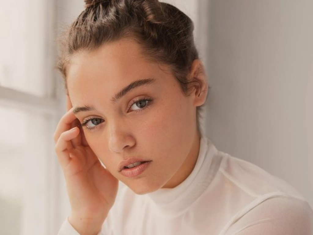 Amputan las piernas a modelo en Florida tras complicaciones por covid-19