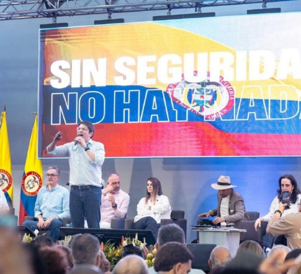 ¿Quién es Miguel Uribe Turbay, el senador que fue atacado a disparos en Colombia?