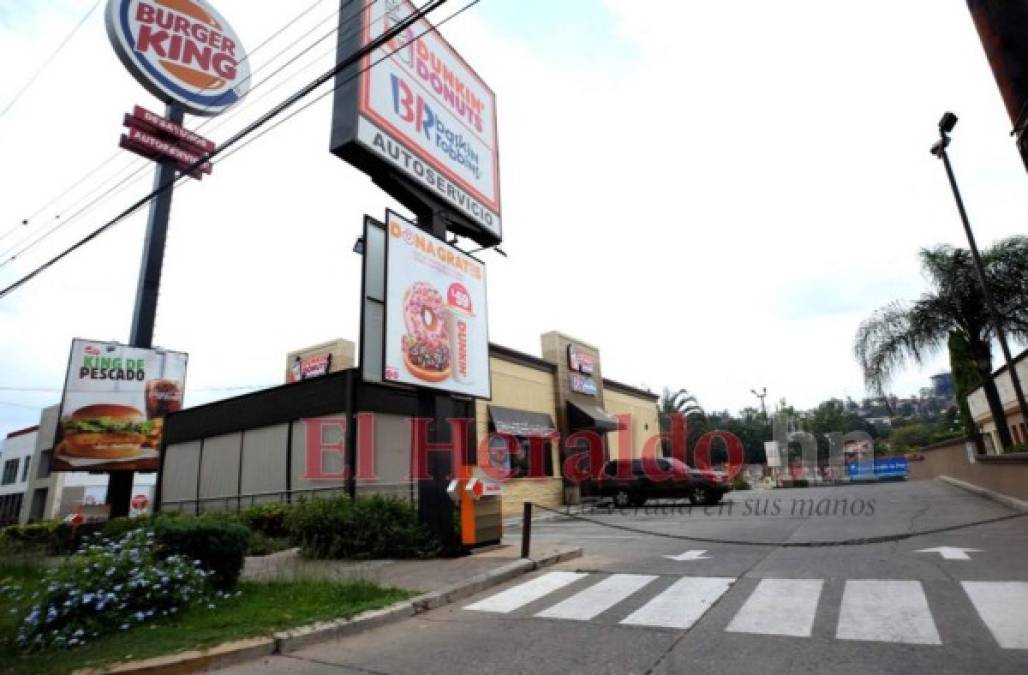 FOTOS: Restaurantes siguen cumpliendo medidas de bioseguridad para operar