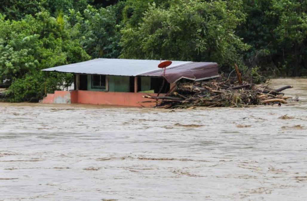 La tragedia se repite: muertos, inundaciones y daños tras paso de Iota en Honduras (FOTOS)