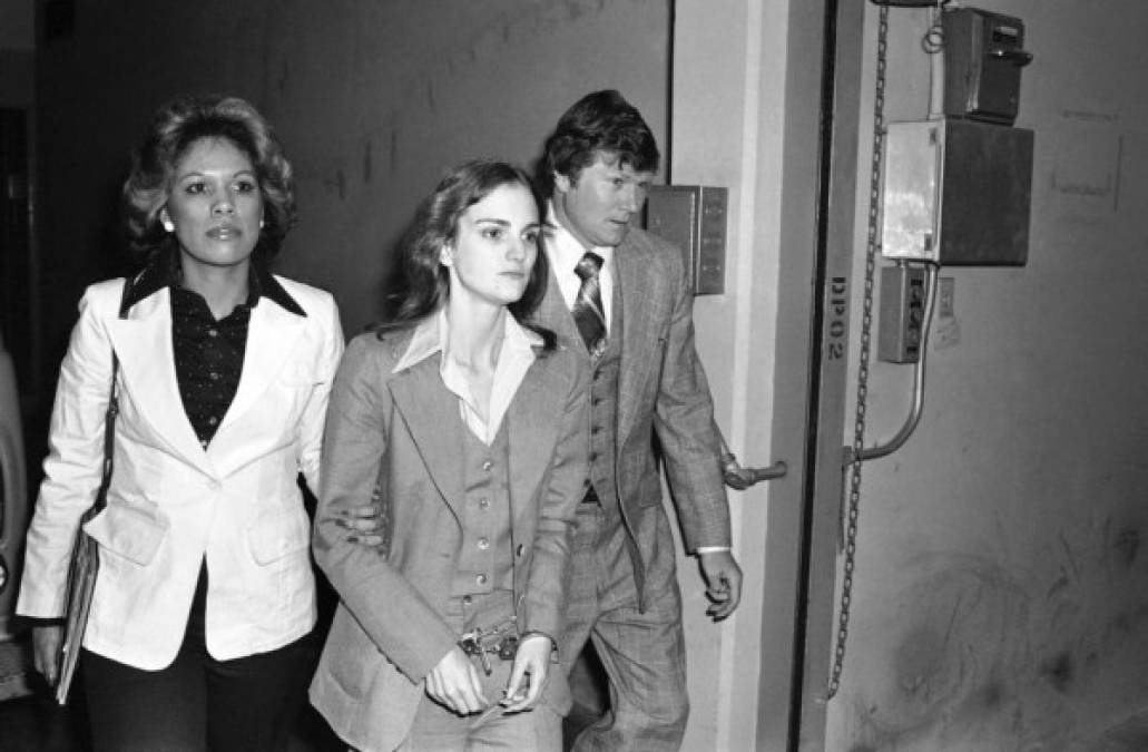 La secuestraron, se enamoró de su captor y terminó en la guerrilla: La historia de la multimillonaria Patty Hearst