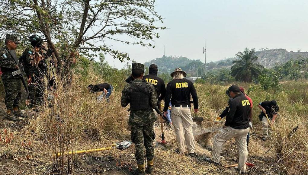 ¿Quiénes son las víctimas halladas en fosas clandestinas en Lomas del Carmen?