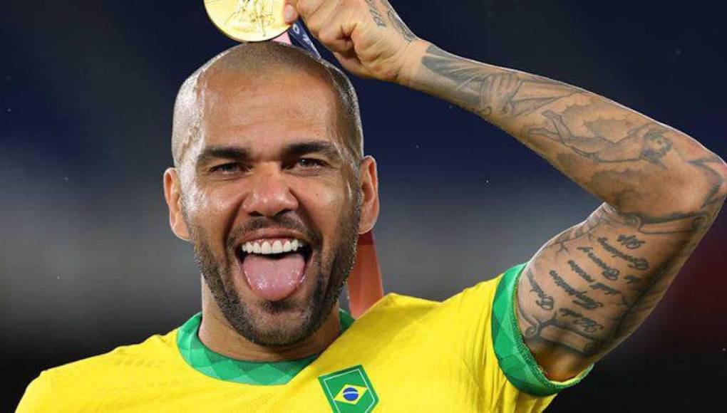 Dani Alves queda en libertad tras pagar millonaria fianza y las restricciones que tendrá