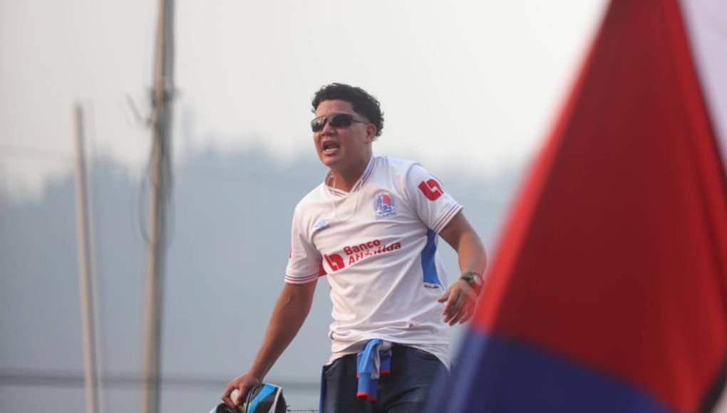 La Ultra Fiel puso el color y empujará a Olimpia a la remontada contra Real España