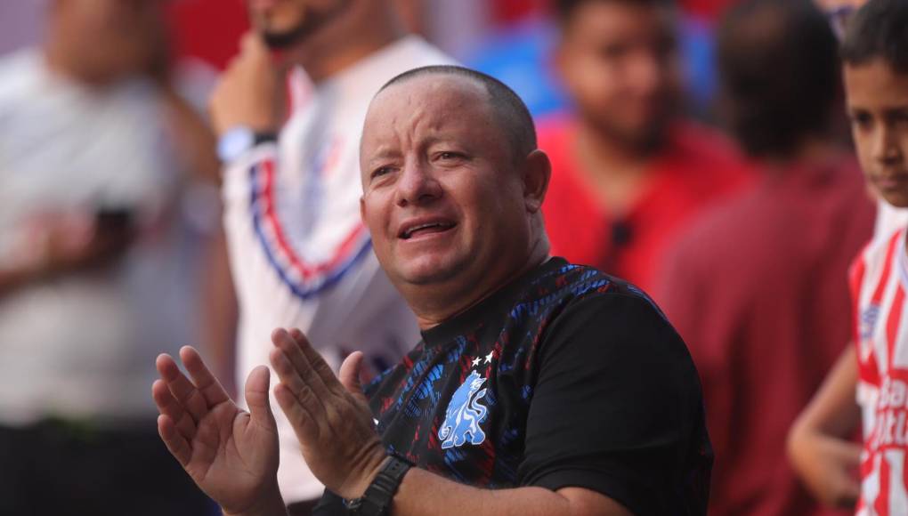 La Ultra Fiel puso el color y empujará a Olimpia a la remontada contra Real España