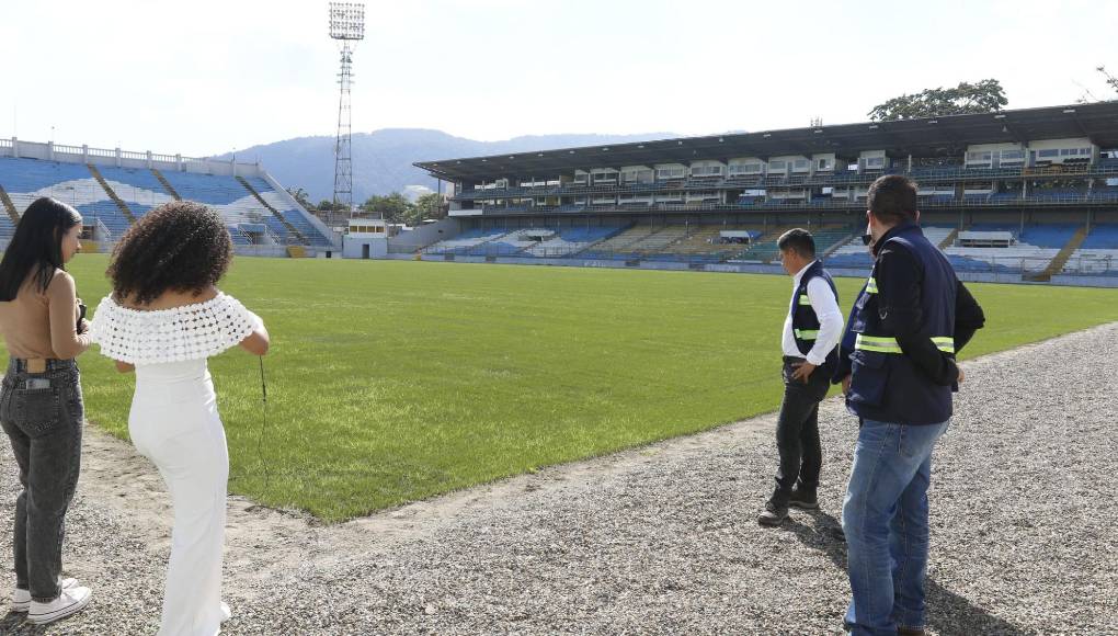 Cancha del estadio Morazán quedó una belleza
