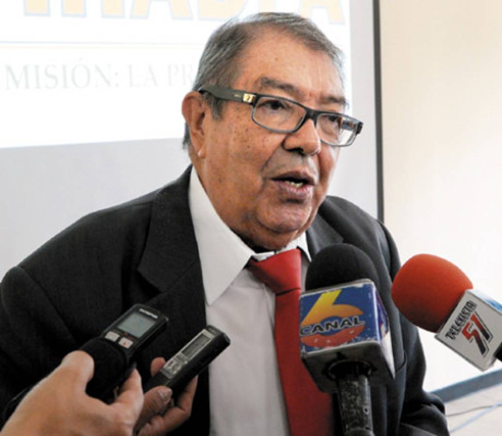 Lobo Sosa expone total rechazo a libertad de pensamiento