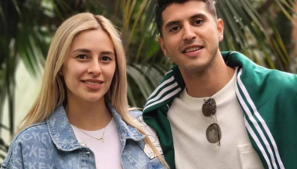 Esposa de jugador campeón del mundo vende medalla tras separarse