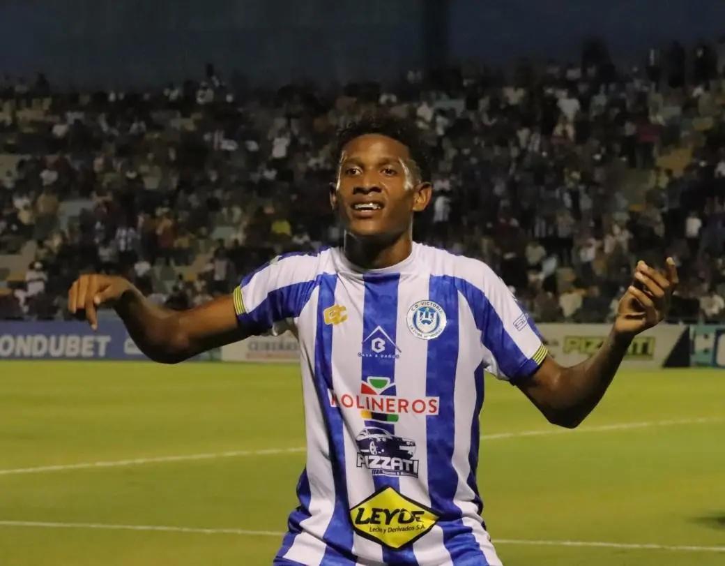 Fichajes: Revés para Olimpia, Real España mueve sus piezas y Marathón busca refuerzos