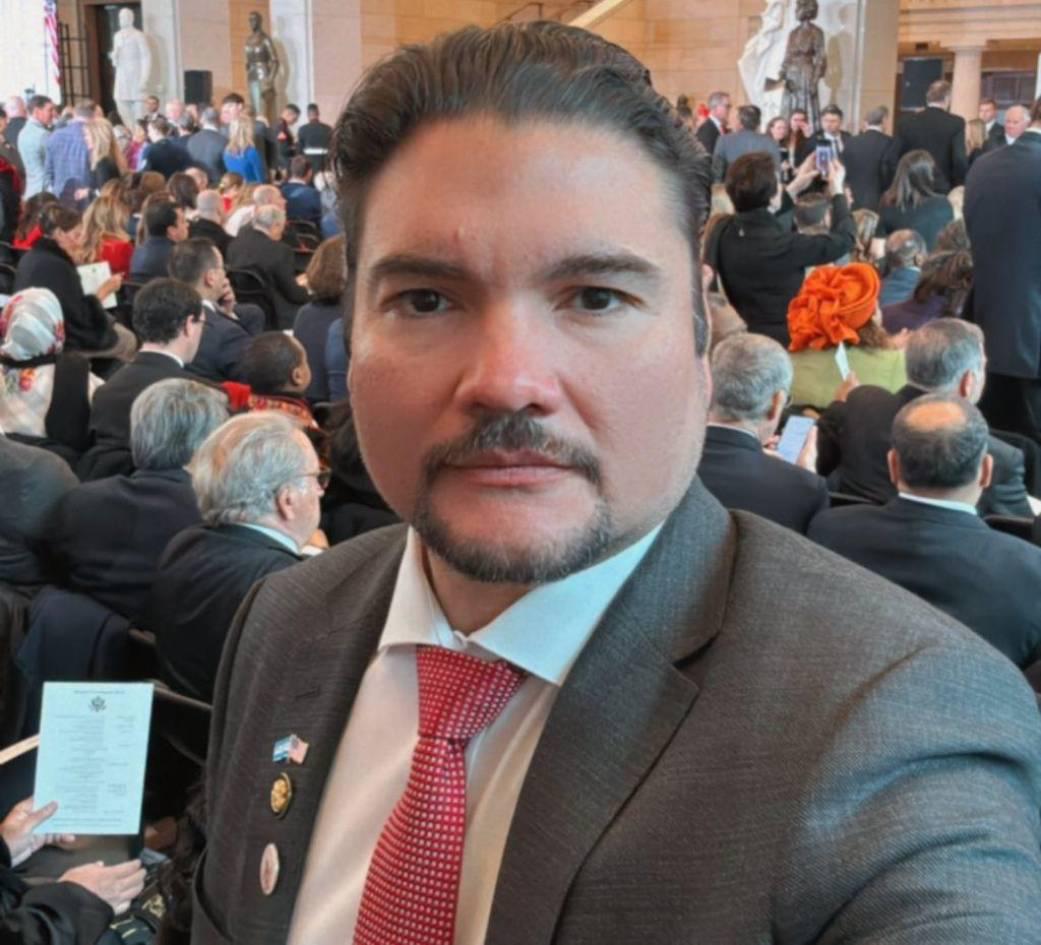 Canciller Javier Bu lamenta la muerte de Miguel Uribe y condena la violencia política