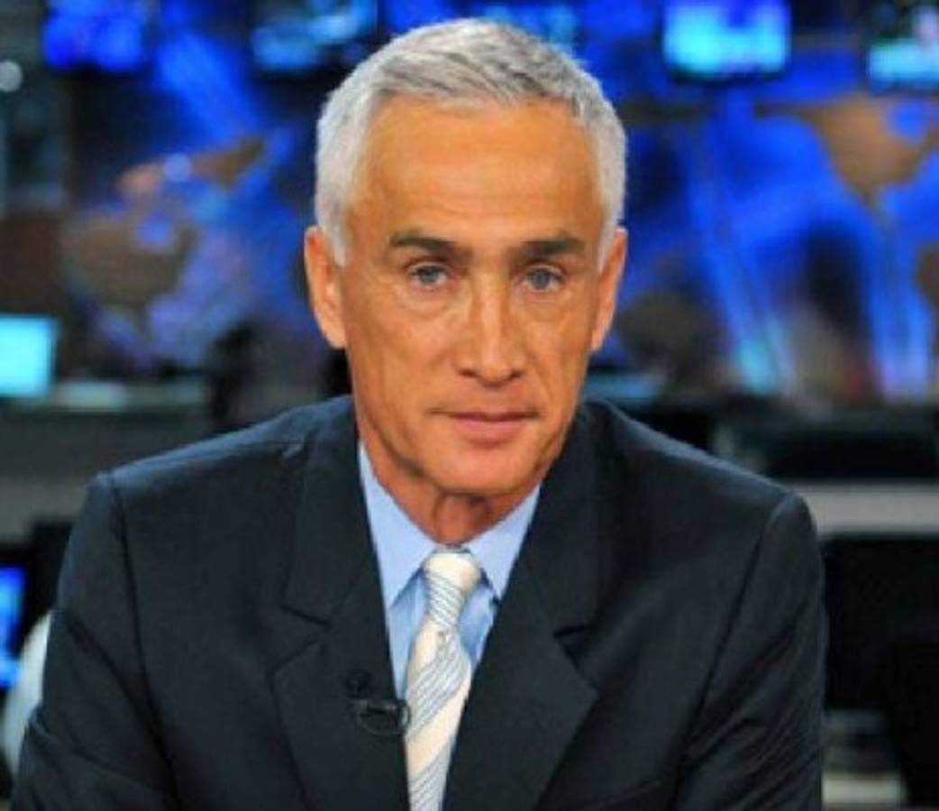 Jorge Ramos pide a Peña Nieto renunciar