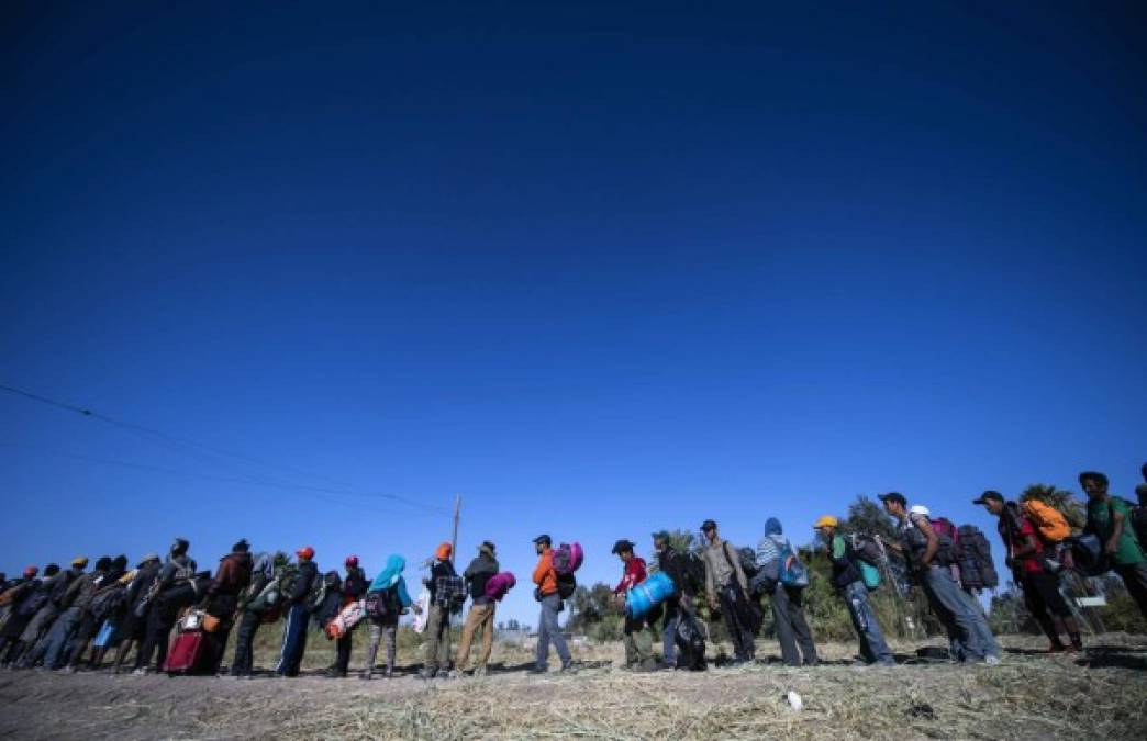 Las duras fotos de los migrantes de la caravana en su paso por Tijuana, México