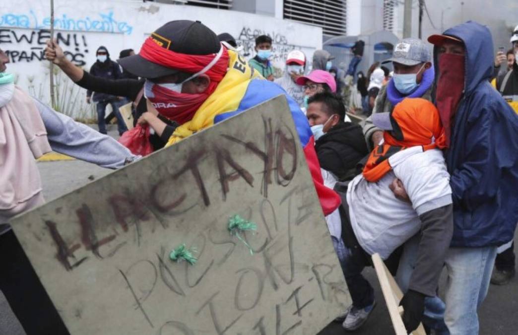 Ecuador: La crisis política y protestas en 10 impactantes imágenes