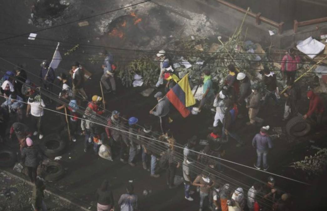 Ecuador: La crisis política y protestas en 10 impactantes imágenes