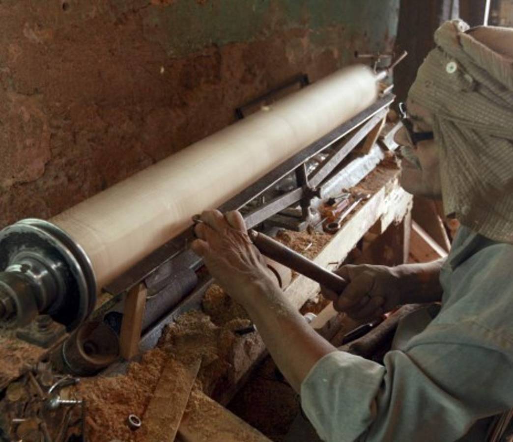 El ebanista que transforma la madera con ingenio