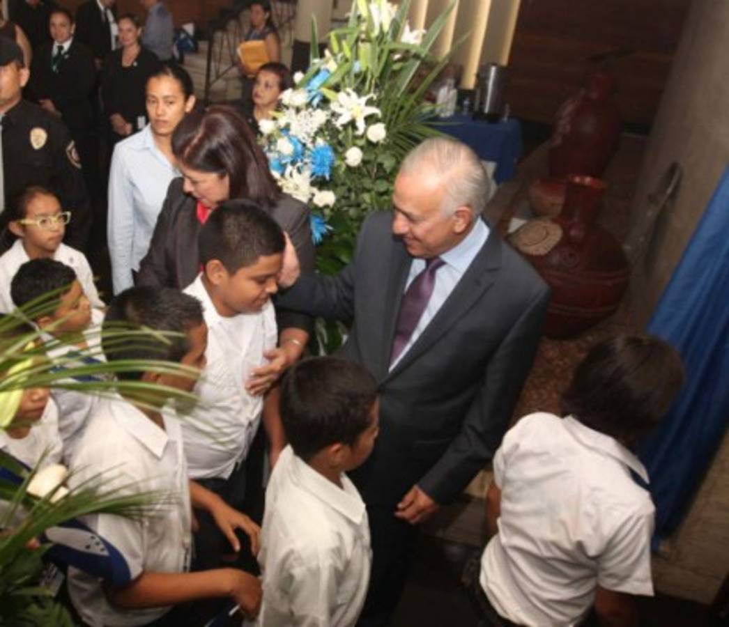 Con legislación para evitar migración arranca Congreso Infantil 2015