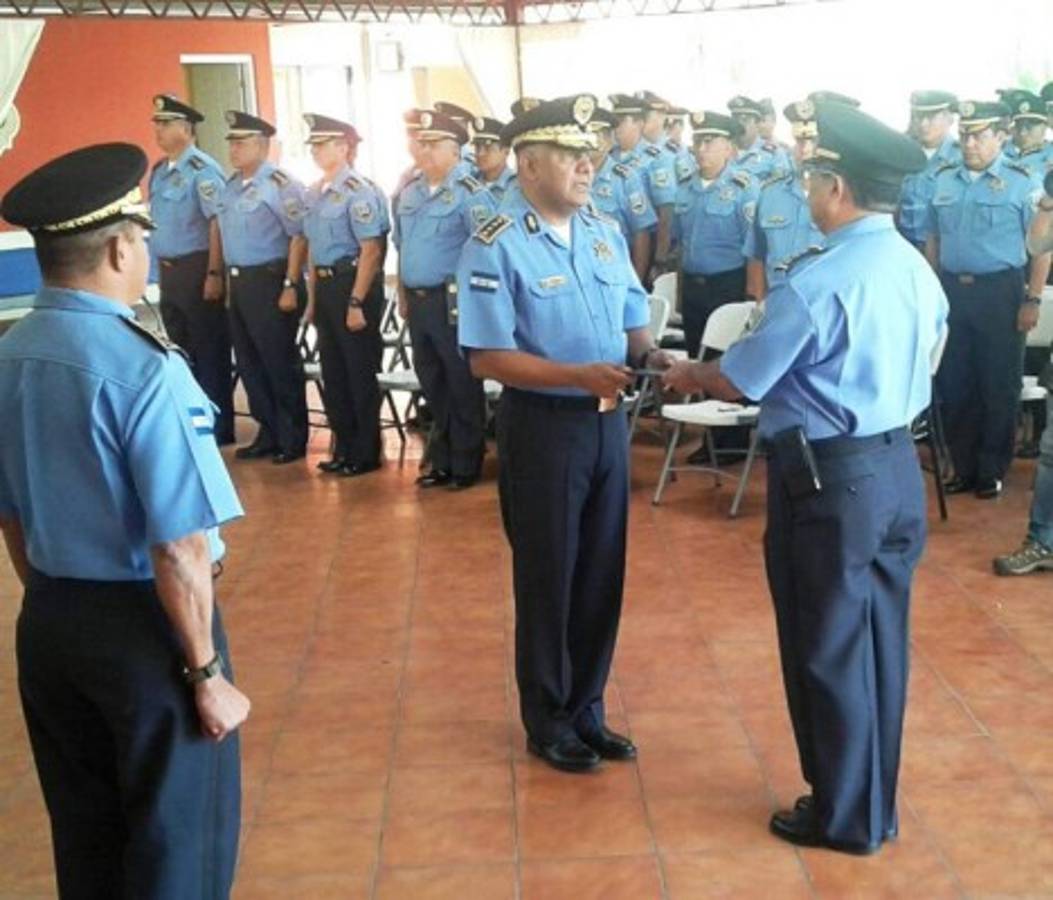 Realizan traspaso de mandos en la Policía Nacional