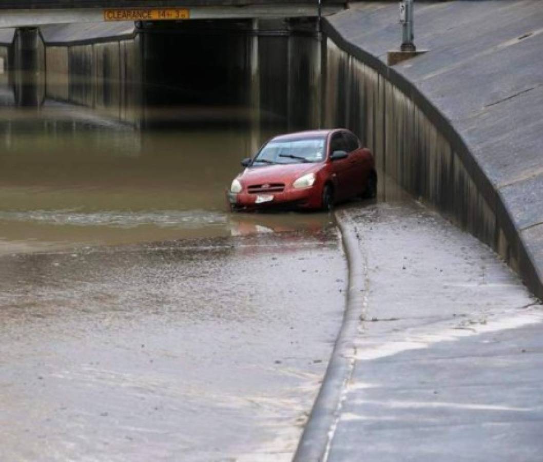 LLuvias en Texas dejan inundaciones