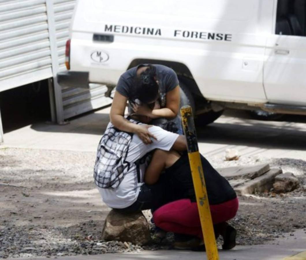 Menor de 14 años mata a su exnovia dentro de una iglesia