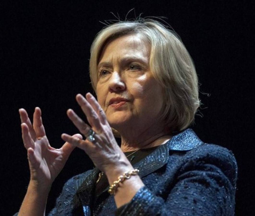 Piden que parte neutral revise correos de Hillary Clinton