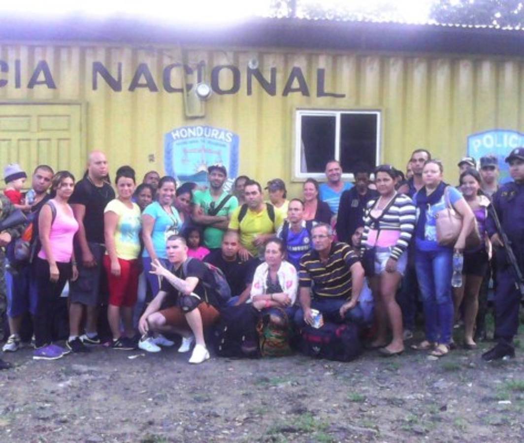 Honduras: Dos niños entre cubanos detenidos en aduana