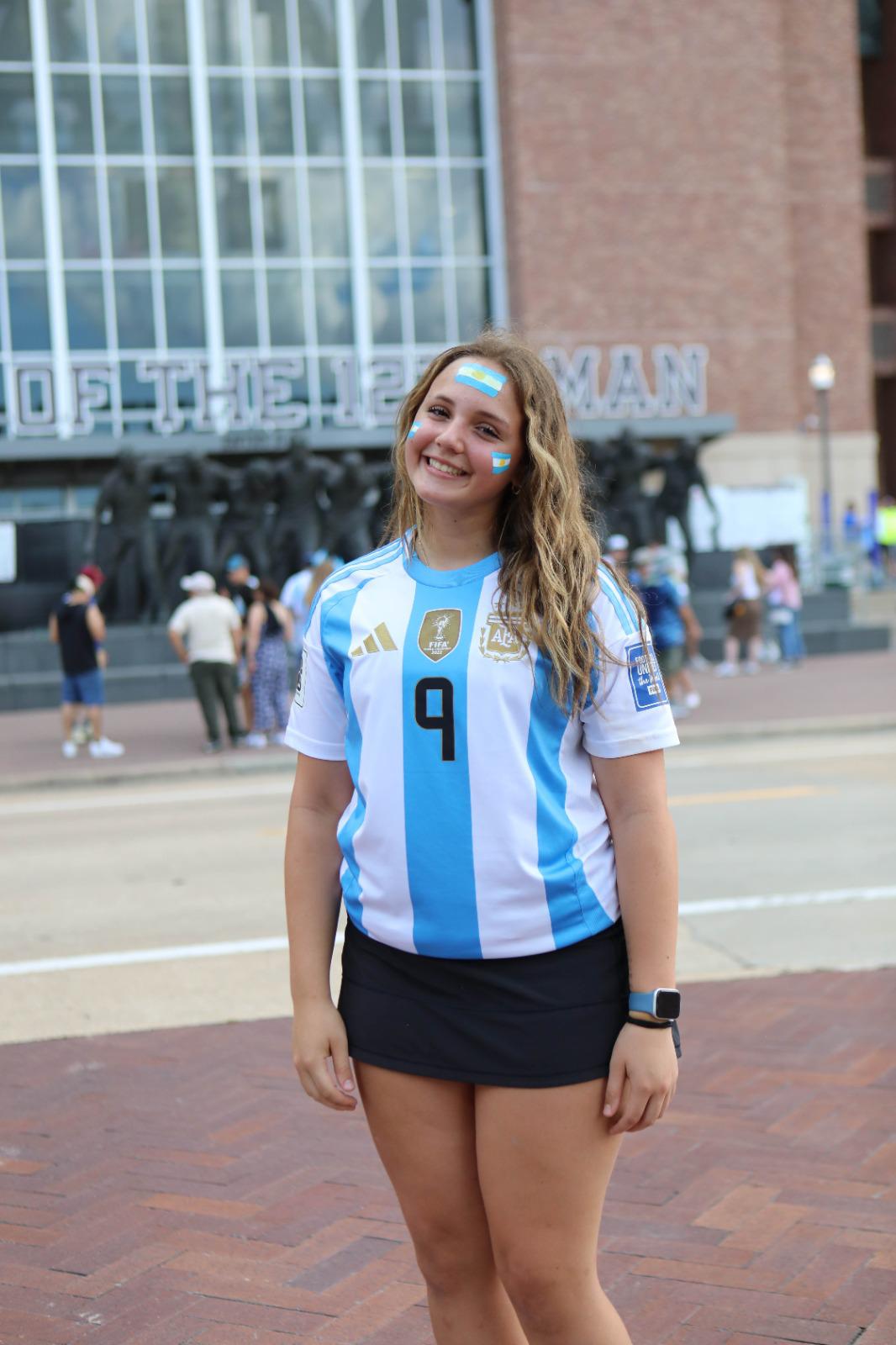 Las bellas chicas argentinas captadas en juego ante Honduras en College Station