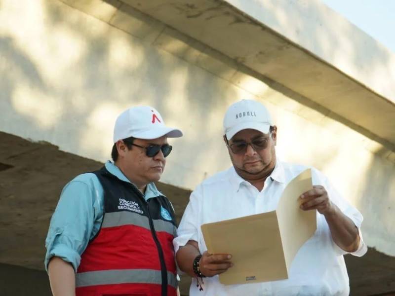 Benjamín Bustamante sostuvo que su salario respondía a “la coordinación de siete gerencias adscritas a la dirección” y a funciones adicionales asumidas por delegación.