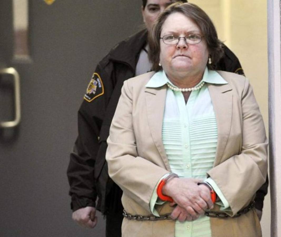 Abuela que hizo correr a su nieta hasta morir enfrenta pena de muerte