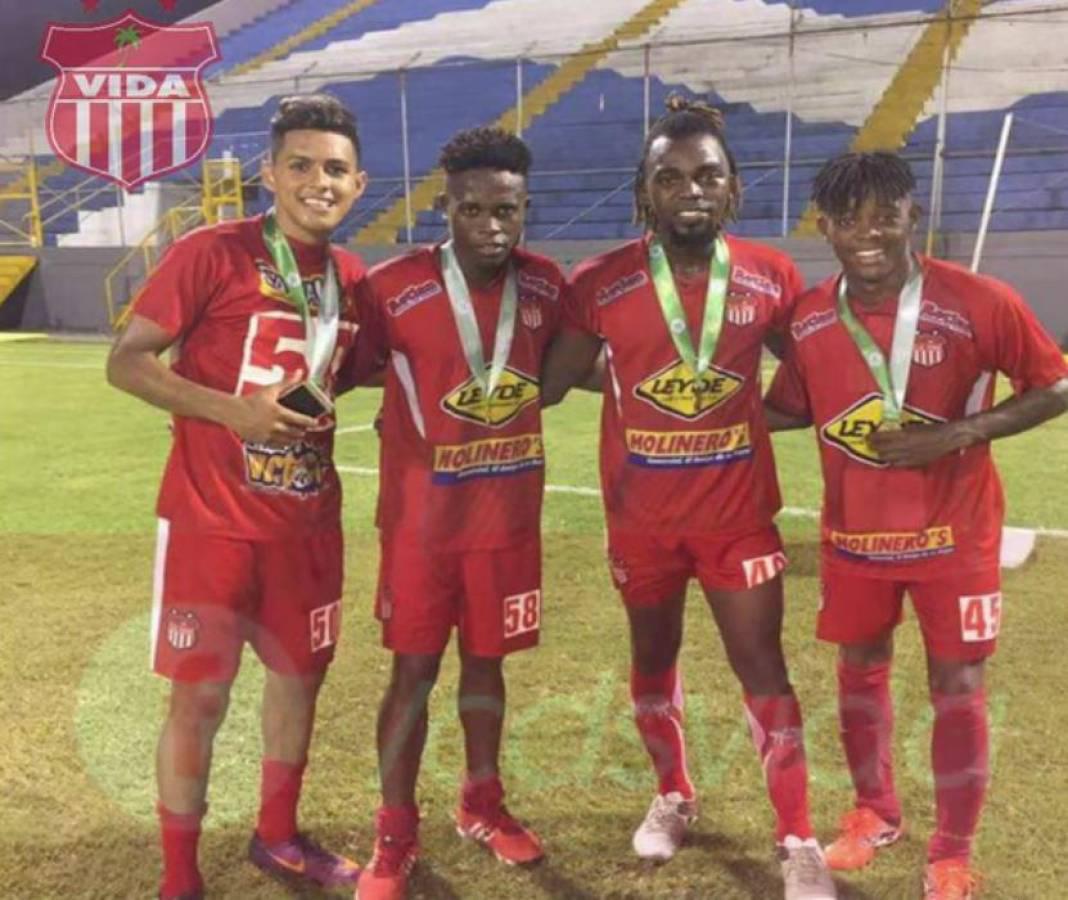 Luis Palma y la especial razón por la que usará el 50 en camisa del Olympiacos