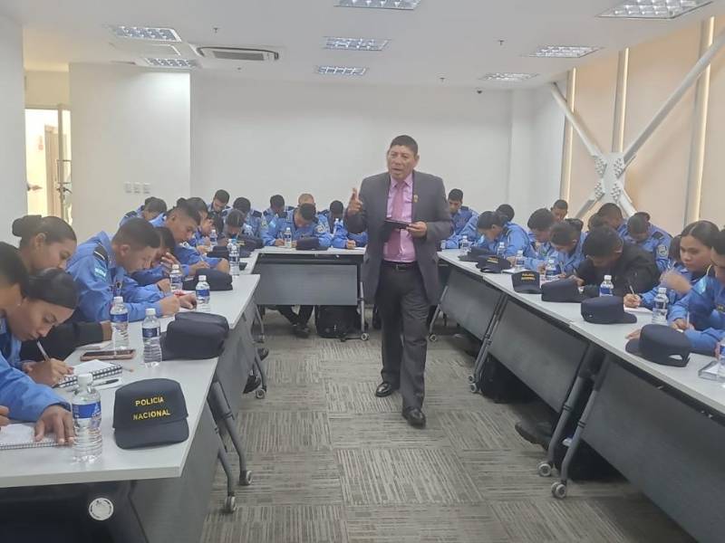 Gonzalo Sánchez impulsó el uso de evidencia científica en la investigación criminal, fortaleciendo el trabajo en laboratorios forenses.