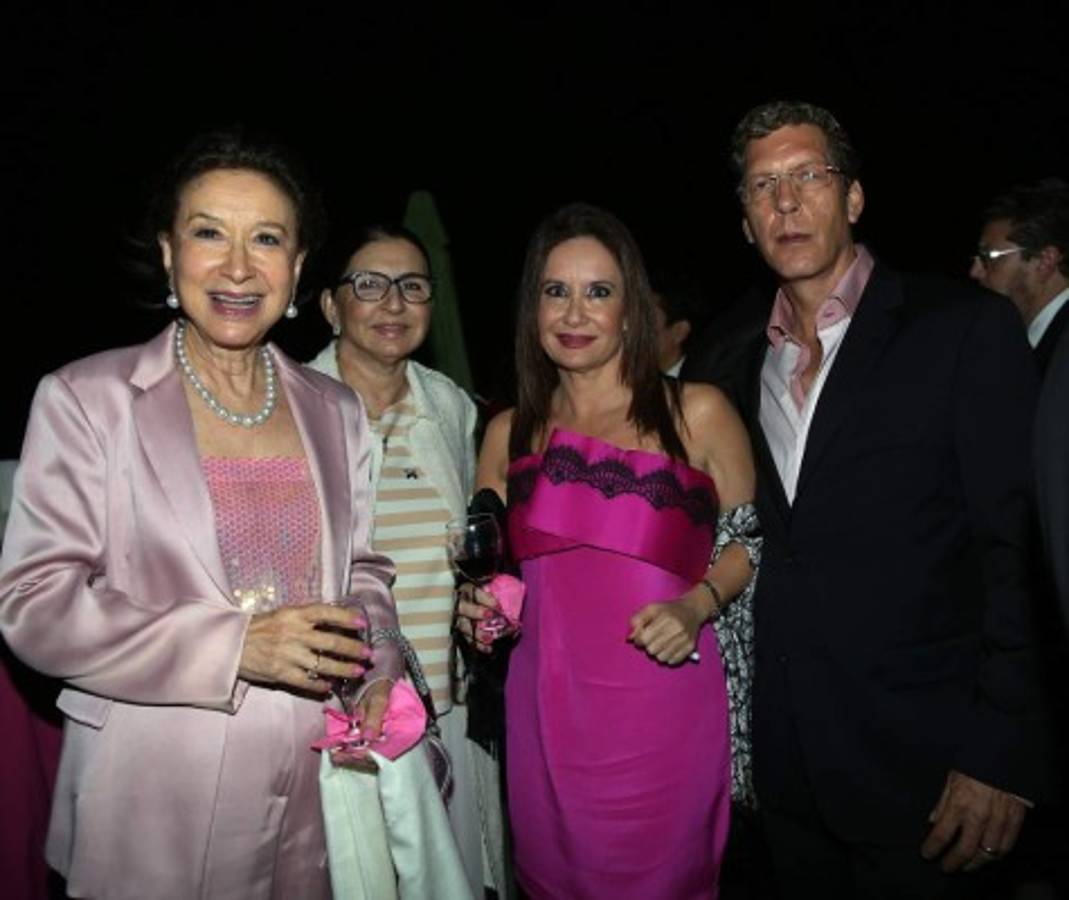 Elegante celebración con fines benéficos