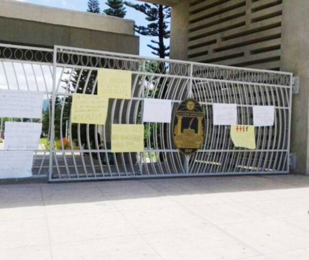 Estudiantes indignados descartan diálogo con autoridades de la UNAH