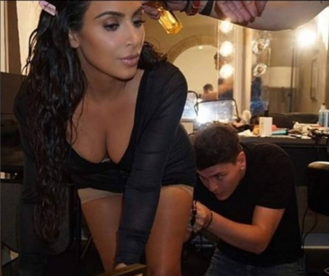 ¡Kim Kardashian también maquilla sus partes íntimas!