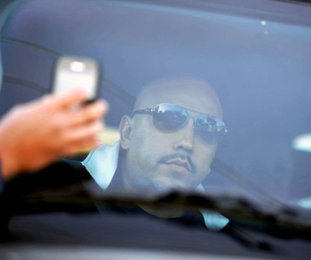 Hermano de Jenni Rivera llega a México para prueba de ADN