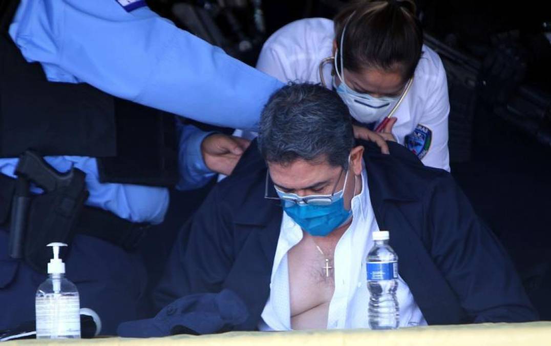Mediático megaoperativo: 15 fotos de la captura del expresidente JOH previo a su extradición