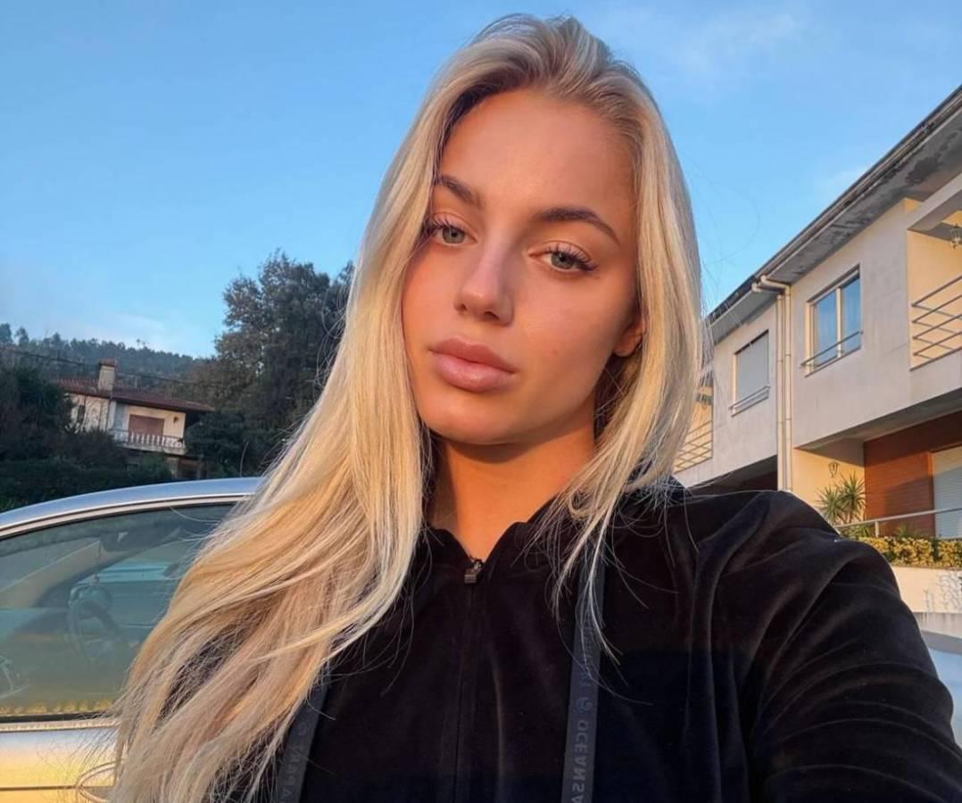 La “futbolista más bella del mundo” desata polémica por curioso motivo: Lo revelan