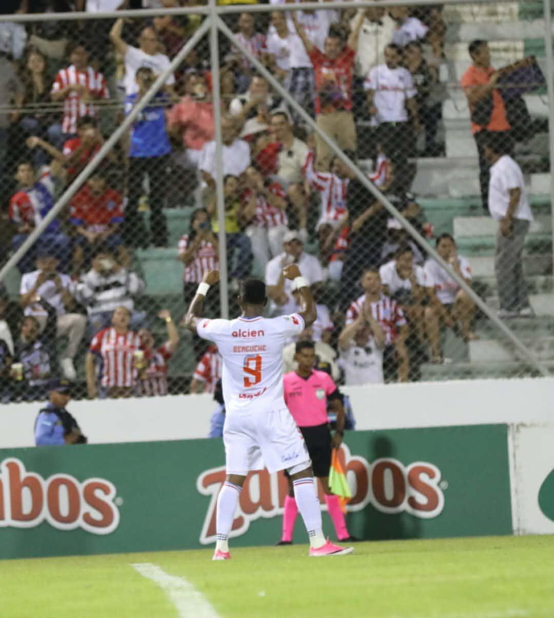 Chica sorprende a todos, Benguché preocupa, golazo de Puskas y Olimpia vapulea al Platense