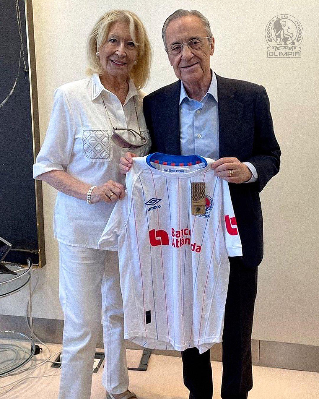 ¿Cómo le hicieron llegar la camiseta de Olimpia a Florentino Pérez, presidente de Real Madrid?