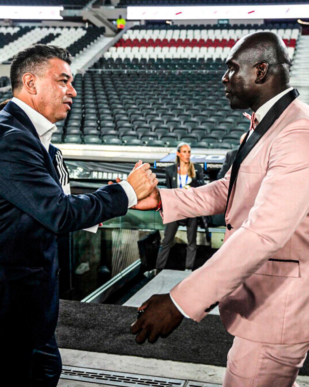 Los looks más icónicos de Segundo Castillo, DT del Barcelona de Ecuador