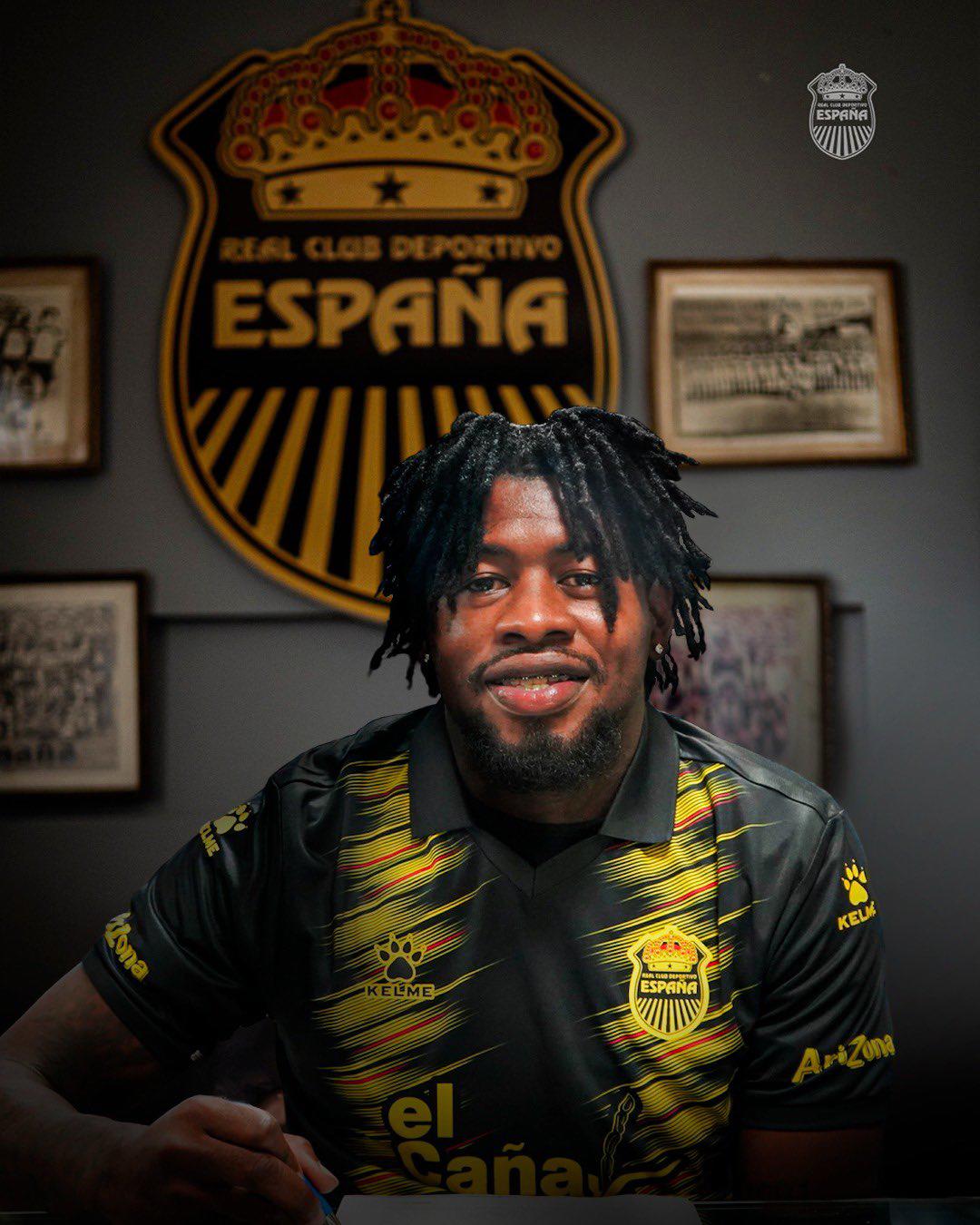 Fichajes: Hondureño a Inglaterra, Olimpia con más bajas y Motagua anuncia altas