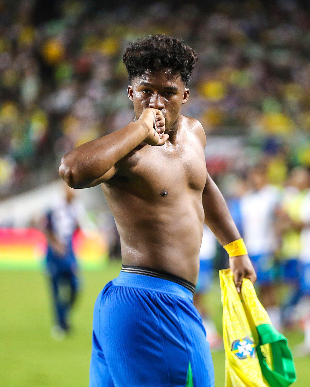 Real Madrid lo fichó por 70 millones, solo jugó 22 minutos y ahora busca salir