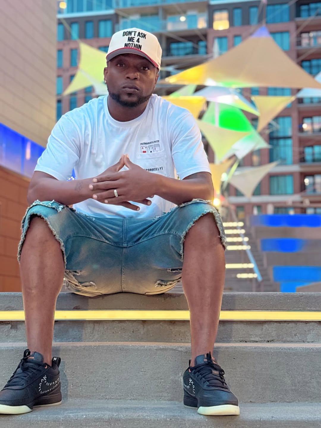 De brillar en Liga Nacional con Olimpia a cantante de raspe: La nueva vida de Kevin Álvarez