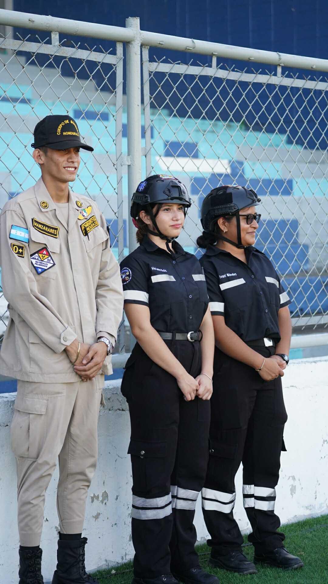 Clásico sampedrano se llena de lindas damas ¡Chica de primeros auxilios llamó la atención!