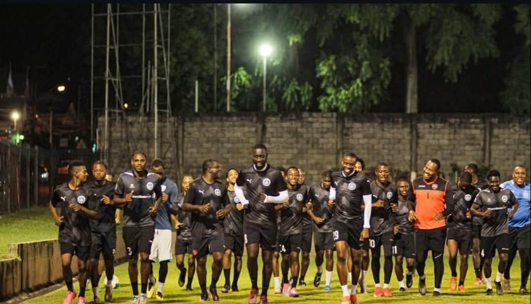 Fue campeón en el fútbol hondureño, regresó a su país y ahora trabaja como policía