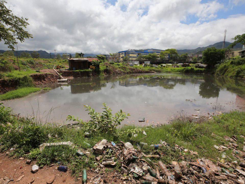 Socavones, fallas que tienen en peligro al Distrito Central (Fotos)