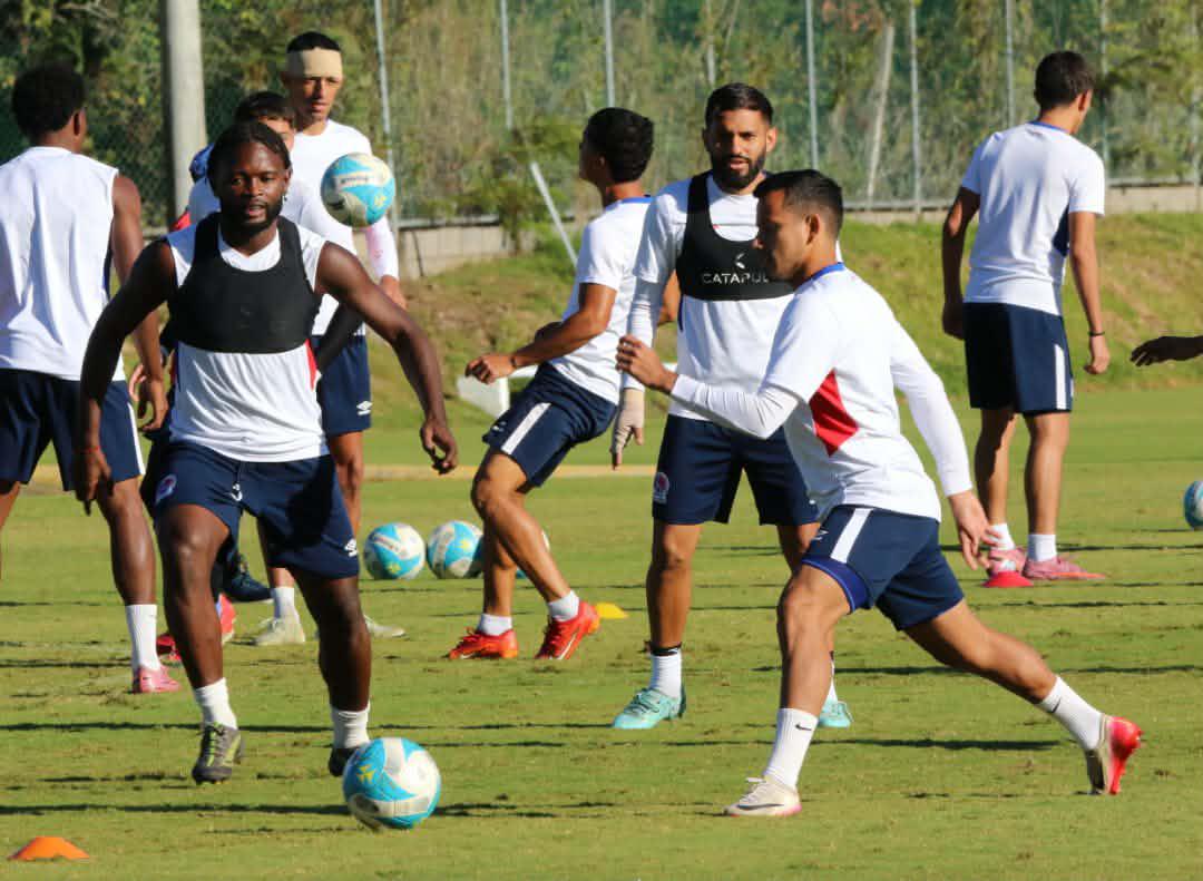 Olimpia con alta y jugador preocupa por lesión: Así se preparan los leones para la final ante Marathón
