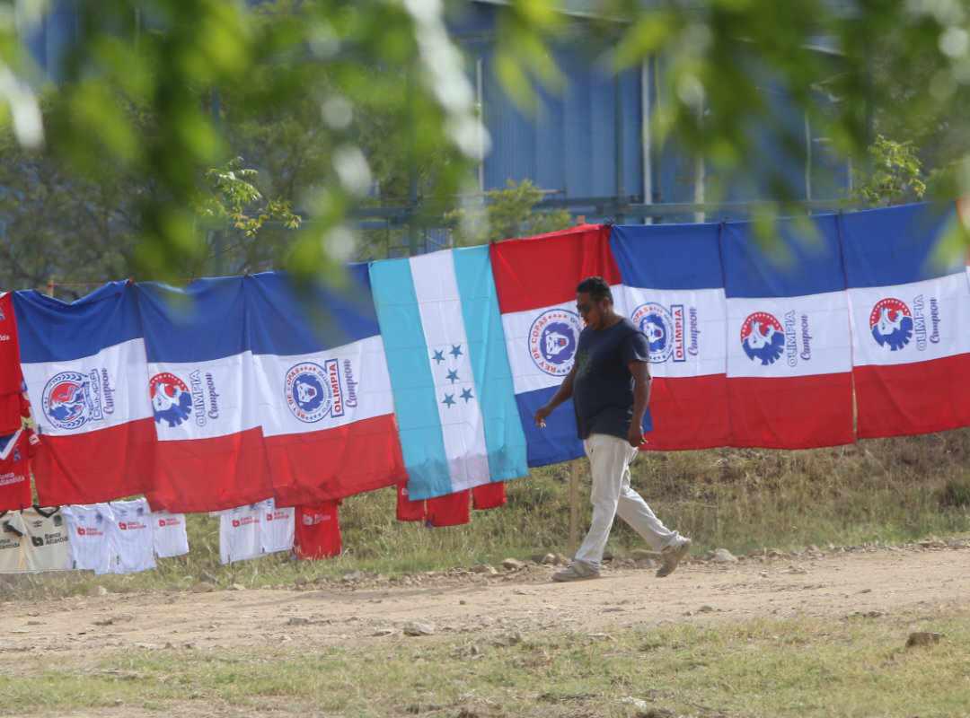 Furor en debut de Olimpia en Choluteca: Bellas chicas, nuevos fichajes y sorpresa con jugador